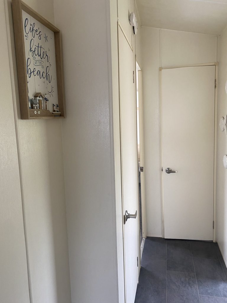 Hall – Private Caravan Rental At Devon Cliffs, Exmouth - Beach Retreat